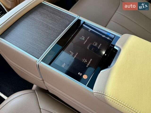 Білий Ленд Ровер Рендж Ровер, об'ємом двигуна 3 л та пробігом 18 тис. км за 175000 $, фото 18 на Automoto.ua