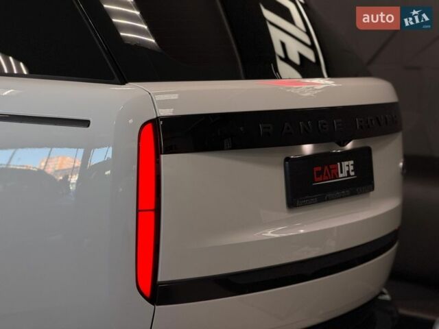 Белый Ленд Ровер Рендж Ровер, объемом двигателя 4.39 л и пробегом 88 тыс. км за 169900 $, фото 26 на Automoto.ua