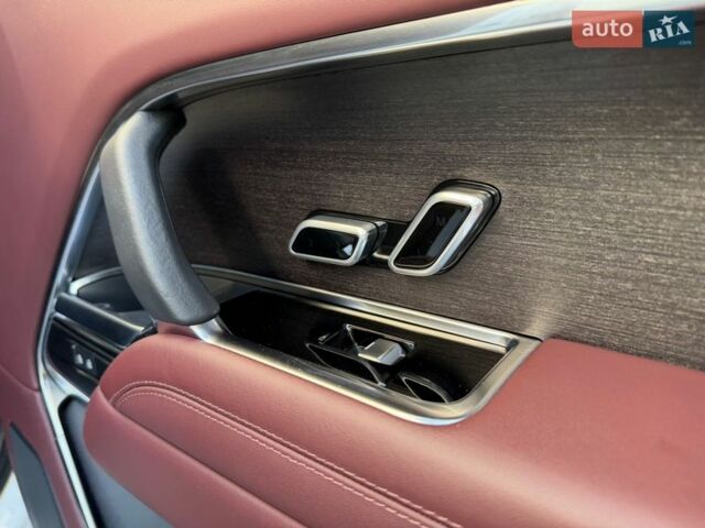 Белый Ленд Ровер Рендж Ровер, объемом двигателя 3 л и пробегом 46 тыс. км за 175000 $, фото 50 на Automoto.ua