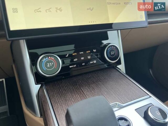 Белый Ленд Ровер Рендж Ровер, объемом двигателя 4.39 л и пробегом 48 тыс. км за 179000 $, фото 20 на Automoto.ua