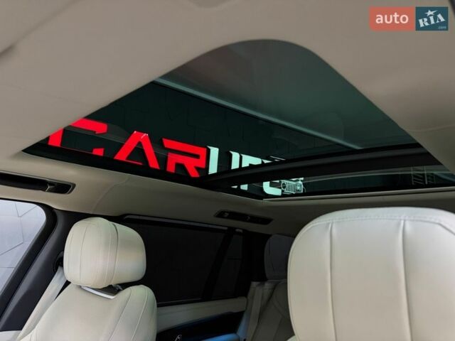 Белый Ленд Ровер Рендж Ровер, объемом двигателя 4.39 л и пробегом 88 тыс. км за 169900 $, фото 44 на Automoto.ua