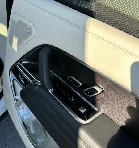 Білий Ленд Ровер Рендж Ровер, об'ємом двигуна 3 л та пробігом 80 тис. км за 150000 $, фото 31 на Automoto.ua