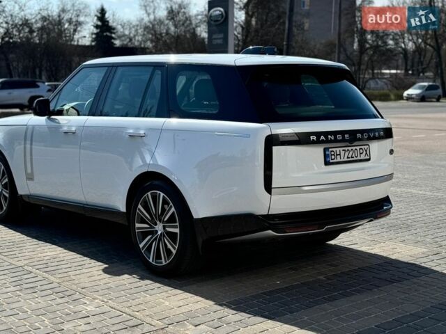 Білий Ленд Ровер Рендж Ровер, об'ємом двигуна 3 л та пробігом 18 тис. км за 175000 $, фото 6 на Automoto.ua