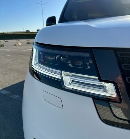 Білий Ленд Ровер Рендж Ровер, об'ємом двигуна 3 л та пробігом 80 тис. км за 150000 $, фото 51 на Automoto.ua