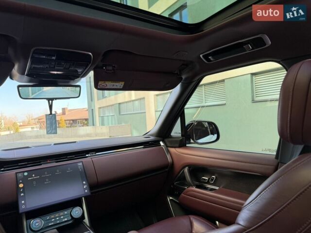 Белый Ленд Ровер Рендж Ровер, объемом двигателя 3 л и пробегом 46 тыс. км за 175000 $, фото 62 на Automoto.ua