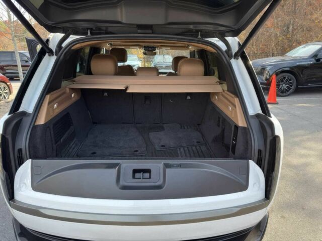 Белый Ленд Ровер Рендж Ровер, объемом двигателя 4.4 л и пробегом 27 тыс. км за 74000 $, фото 10 на Automoto.ua