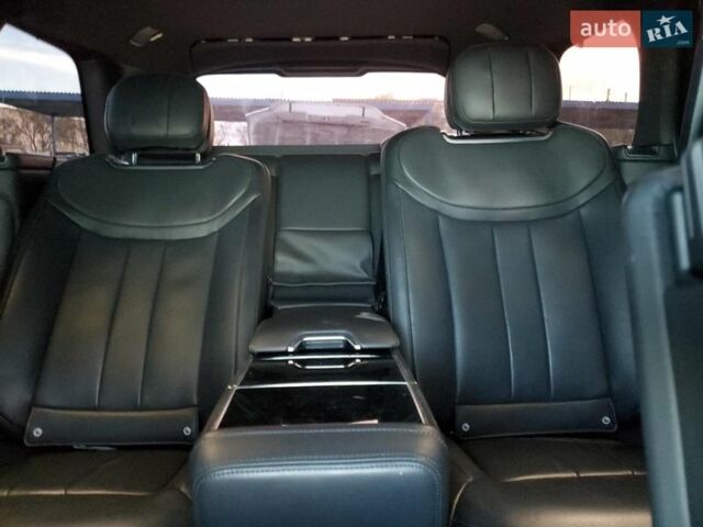 Білий Ленд Ровер Рендж Ровер, об'ємом двигуна 4.39 л та пробігом 33 тис. км за 60000 $, фото 9 на Automoto.ua