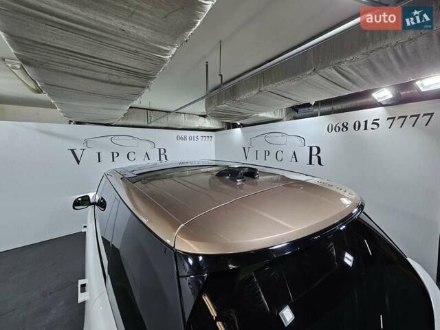 Белый Ленд Ровер Рендж Ровер, объемом двигателя 4.4 л и пробегом 1 тыс. км за 352923 $, фото 73 на Automoto.ua