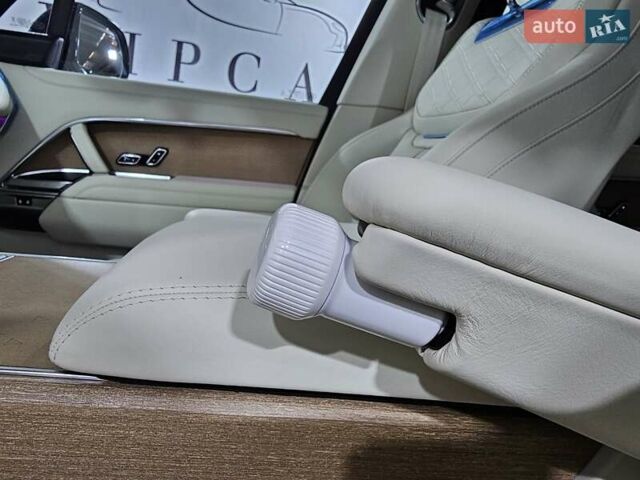 Ленд Ровер Рендж Ровер 2024 у Києві на Automoto.ua Білий Ленд Ровер Рендж Ровер, об'ємом двигуна 4.39 л та пробігом 1 тис. км за 399600 $, фото 41 на Automoto.ua