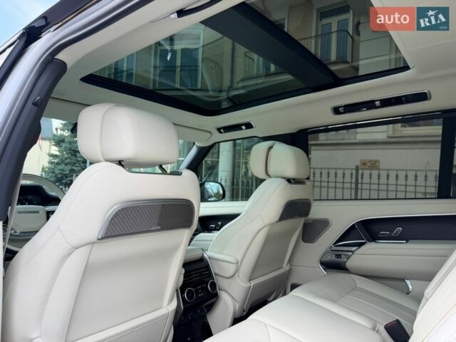 Белый Ленд Ровер Рендж Ровер, объемом двигателя 3 л и пробегом 35 тыс. км за 199000 $, фото 31 на Automoto.ua