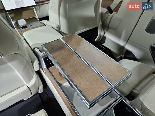 Белый Ленд Ровер Рендж Ровер, объемом двигателя 4.4 л и пробегом 1 тыс. км за 352923 $, фото 24 на Automoto.ua