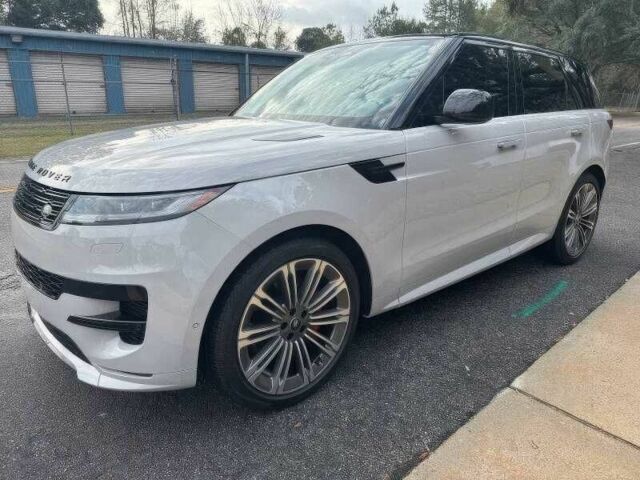 Белый Ленд Ровер Рендж Ровер, объемом двигателя 3 л и пробегом 5 тыс. км за 55000 $, фото 2 на Automoto.ua