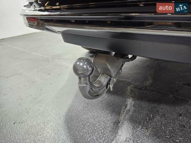 Ленд Ровер Рендж Ровер 2024 у Києві на Automoto.ua Білий Ленд Ровер Рендж Ровер, об'ємом двигуна 4.39 л та пробігом 1 тис. км за 399600 $, фото 6 на Automoto.ua