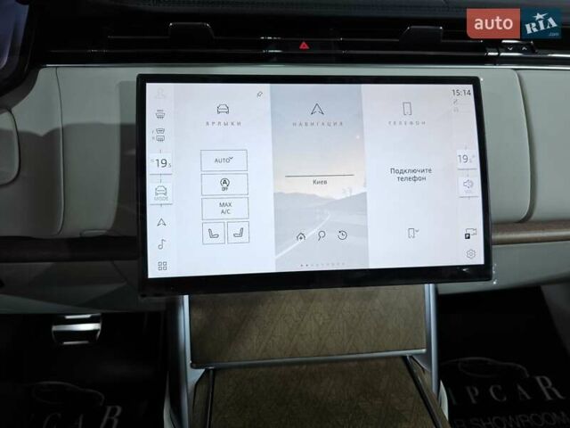 Ленд Ровер Рендж Ровер 2024 у Києві на Automoto.ua Білий Ленд Ровер Рендж Ровер, об'ємом двигуна 4.39 л та пробігом 1 тис. км за 399600 $, фото 46 на Automoto.ua