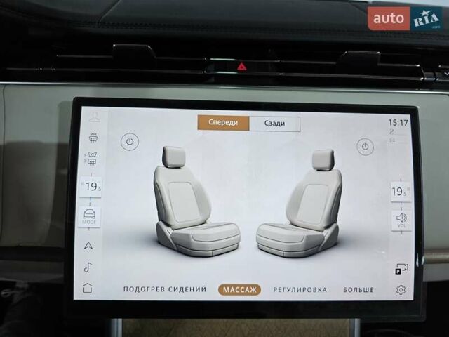 Ленд Ровер Рендж Ровер 2024 у Києві на Automoto.ua Білий Ленд Ровер Рендж Ровер, об'ємом двигуна 4.39 л та пробігом 1 тис. км за 399600 $, фото 55 на Automoto.ua