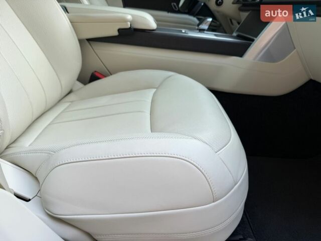 Белый Ленд Ровер Рендж Ровер, объемом двигателя 3 л и пробегом 35 тыс. км за 199000 $, фото 36 на Automoto.ua