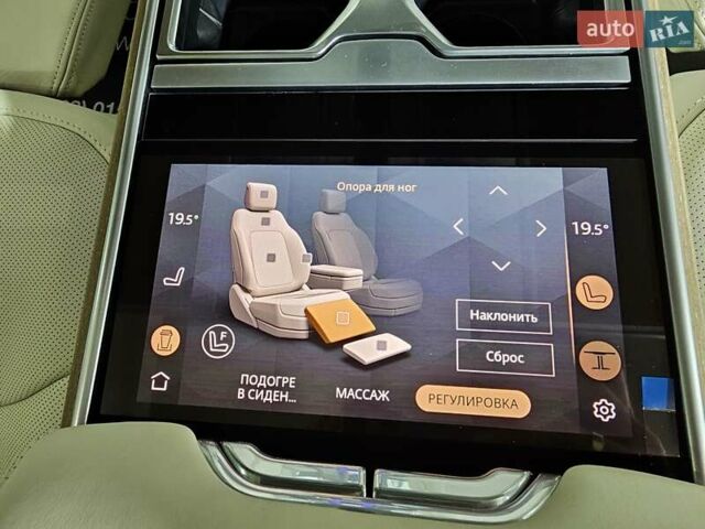 Ленд Ровер Рендж Ровер 2024 у Києві на Automoto.ua Білий Ленд Ровер Рендж Ровер, об'ємом двигуна 4.39 л та пробігом 1 тис. км за 399600 $, фото 24 на Automoto.ua