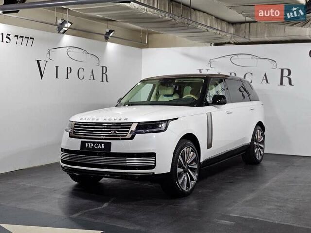 Ленд Ровер Рендж Ровер 2024 у Києві на Automoto.ua Білий Ленд Ровер Рендж Ровер, об'ємом двигуна 4.39 л та пробігом 1 тис. км за 399600 $, фото 3 на Automoto.ua