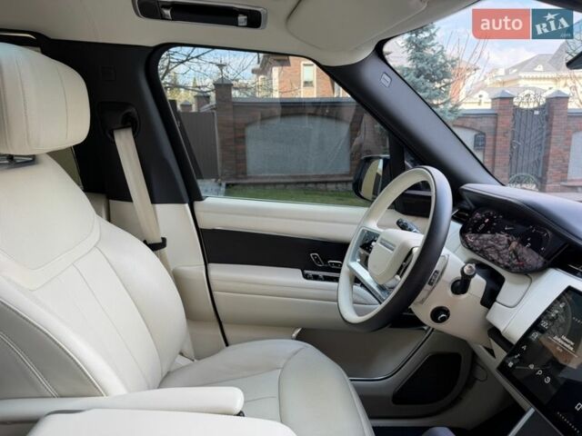 Белый Ленд Ровер Рендж Ровер, объемом двигателя 3 л и пробегом 35 тыс. км за 199000 $, фото 44 на Automoto.ua