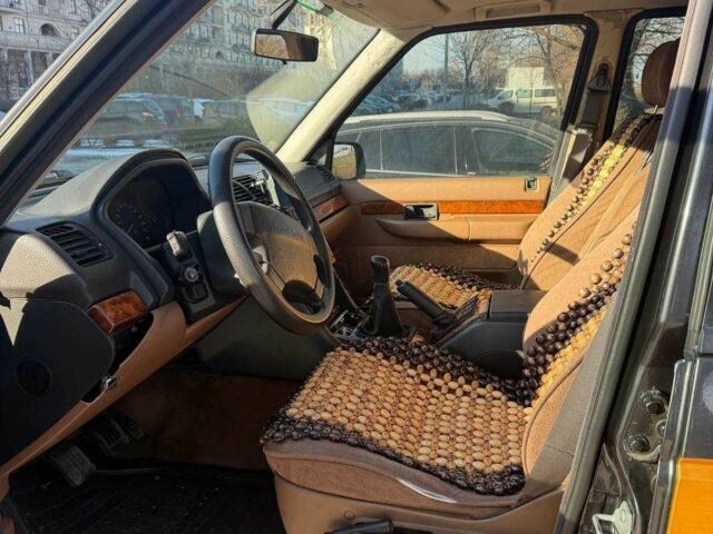 Бежевий Ленд Ровер Рендж Ровер, об'ємом двигуна 2.5 л та пробігом 340 тис. км за 3850 $, фото 9 на Automoto.ua