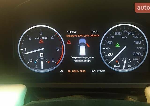 Бежевый Ленд Ровер Рендж Ровер, объемом двигателя 4.37 л и пробегом 215 тыс. км за 25000 $, фото 6 на Automoto.ua