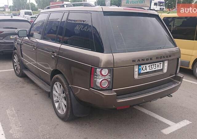 Бежевый Ленд Ровер Рендж Ровер, объемом двигателя 4.37 л и пробегом 215 тыс. км за 25000 $, фото 4 на Automoto.ua