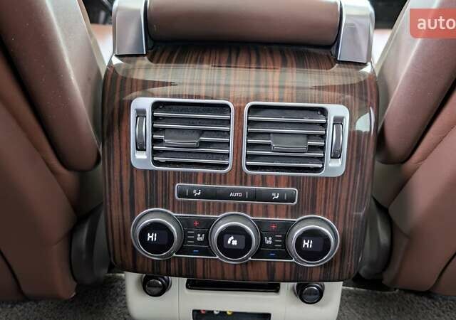 Бежевий Ленд Ровер Рендж Ровер, об'ємом двигуна 4.4 л та пробігом 208 тис. км за 36900 $, фото 17 на Automoto.ua