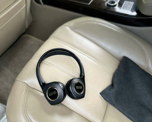 Бежевий Ленд Ровер Рендж Ровер, об'ємом двигуна 5 л та пробігом 170 тис. км за 35000 $, фото 11 на Automoto.ua