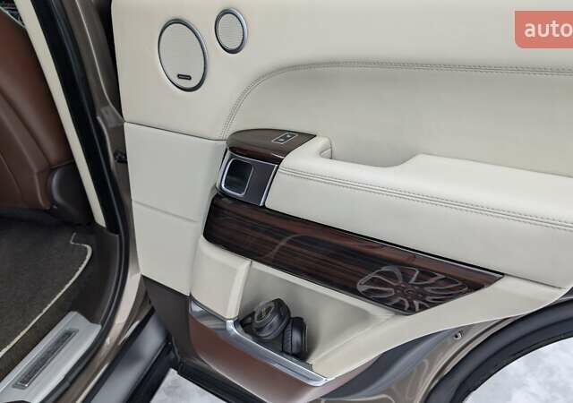 Бежевий Ленд Ровер Рендж Ровер, об'ємом двигуна 4.4 л та пробігом 208 тис. км за 36900 $, фото 25 на Automoto.ua