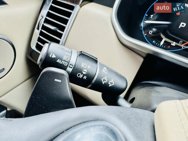 Бежевый Ленд Ровер Рендж Ровер, объемом двигателя 3 л и пробегом 182 тыс. км за 29999 $, фото 37 на Automoto.ua