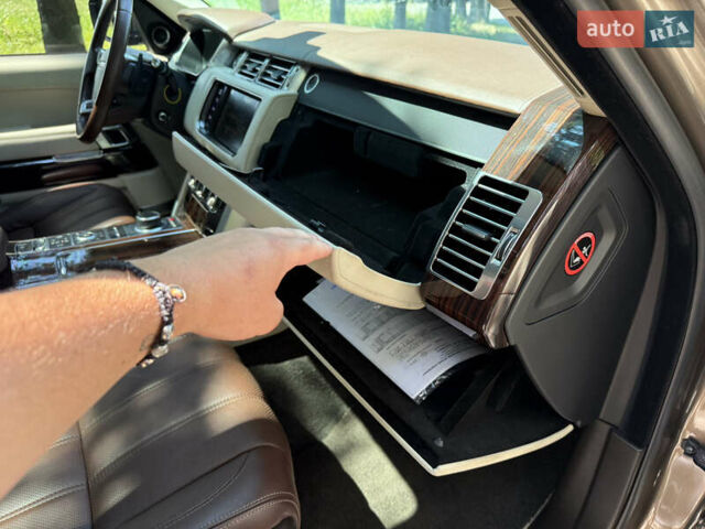 Бежевый Ленд Ровер Рендж Ровер, объемом двигателя 4.4 л и пробегом 208 тыс. км за 39900 $, фото 91 на Automoto.ua