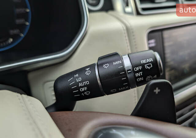 Бежевый Ленд Ровер Рендж Ровер, объемом двигателя 4.4 л и пробегом 208 тыс. км за 37750 $, фото 28 на Automoto.ua