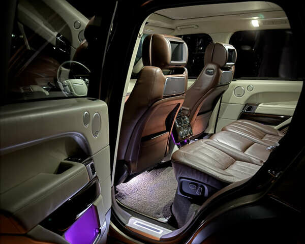 Бежевый Ленд Ровер Рендж Ровер, объемом двигателя 4.4 л и пробегом 208 тыс. км за 37750 $, фото 51 на Automoto.ua