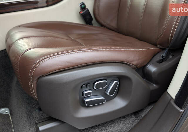 Бежевый Ленд Ровер Рендж Ровер, объемом двигателя 4.4 л и пробегом 208 тыс. км за 37750 $, фото 16 на Automoto.ua