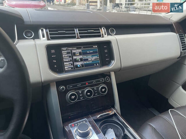 Бежевий Ленд Ровер Рендж Ровер, об'ємом двигуна 4.37 л та пробігом 215 тис. км за 32000 $, фото 6 на Automoto.ua