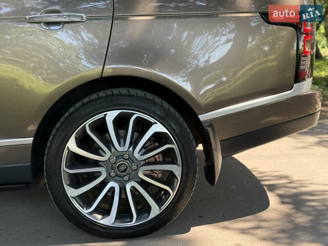 Бежевый Ленд Ровер Рендж Ровер, объемом двигателя 4.4 л и пробегом 208 тыс. км за 39777 $, фото 37 на Automoto.ua