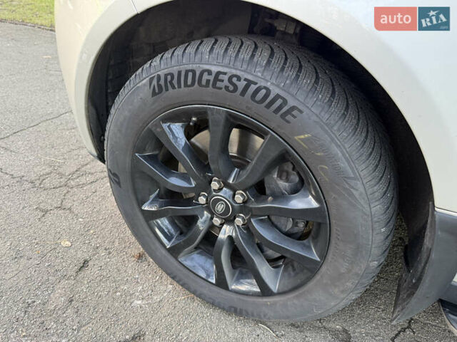 Бежевий Ленд Ровер Рендж Ровер, об'ємом двигуна 4.4 л та пробігом 217 тис. км за 30500 $, фото 39 на Automoto.ua