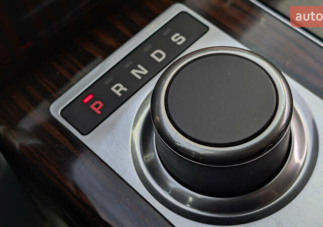 Бежевый Ленд Ровер Рендж Ровер, объемом двигателя 4.4 л и пробегом 208 тыс. км за 37750 $, фото 25 на Automoto.ua