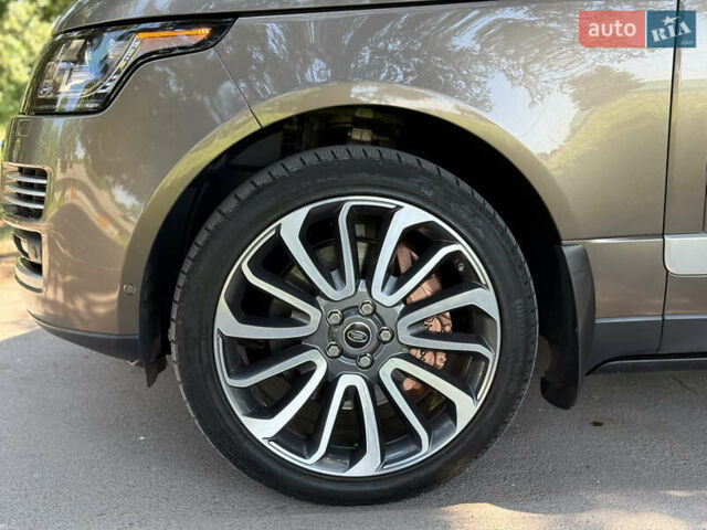 Бежевый Ленд Ровер Рендж Ровер, объемом двигателя 4.4 л и пробегом 208 тыс. км за 39777 $, фото 6 на Automoto.ua