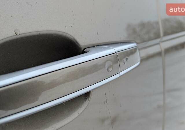 Бежевий Ленд Ровер Рендж Ровер, об'ємом двигуна 4.4 л та пробігом 208 тис. км за 36900 $, фото 85 на Automoto.ua