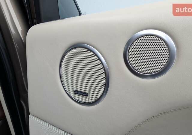 Бежевий Ленд Ровер Рендж Ровер, об'ємом двигуна 4.4 л та пробігом 208 тис. км за 36900 $, фото 36 на Automoto.ua