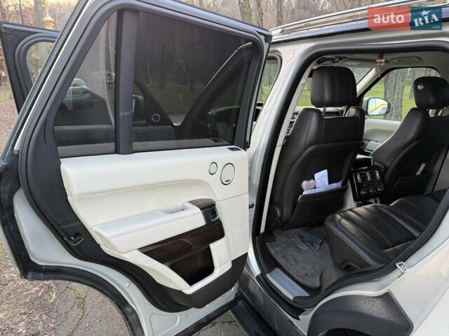 Бежевий Ленд Ровер Рендж Ровер, об'ємом двигуна 4.4 л та пробігом 217 тис. км за 30500 $, фото 18 на Automoto.ua