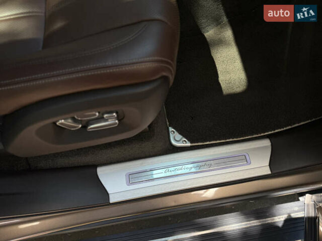 Бежевый Ленд Ровер Рендж Ровер, объемом двигателя 4.4 л и пробегом 208 тыс. км за 39900 $, фото 90 на Automoto.ua