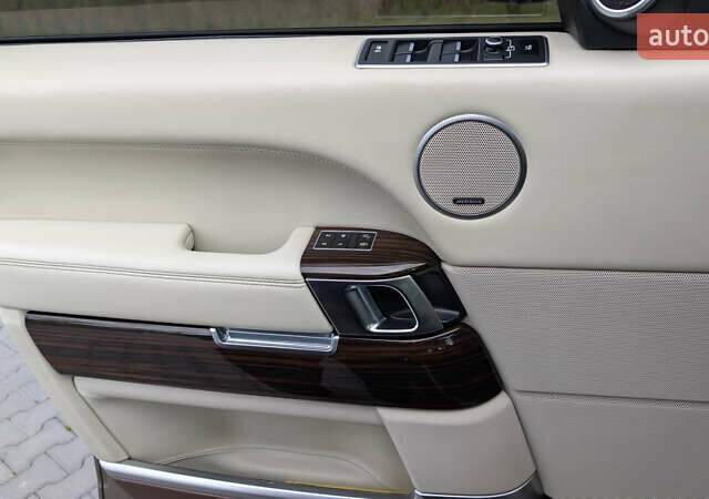 Бежевый Ленд Ровер Рендж Ровер, объемом двигателя 4.4 л и пробегом 208 тыс. км за 37750 $, фото 34 на Automoto.ua