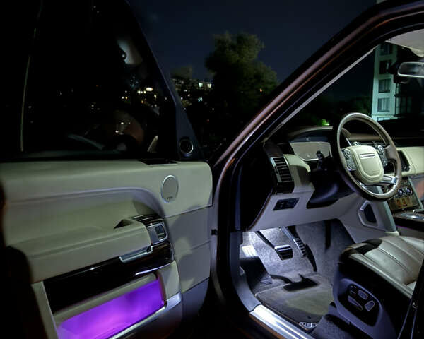 Бежевый Ленд Ровер Рендж Ровер, объемом двигателя 4.4 л и пробегом 208 тыс. км за 37750 $, фото 52 на Automoto.ua