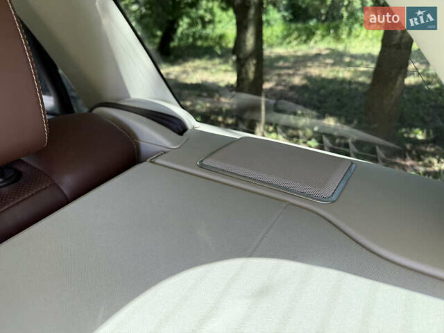 Бежевый Ленд Ровер Рендж Ровер, объемом двигателя 4.4 л и пробегом 208 тыс. км за 39900 $, фото 110 на Automoto.ua