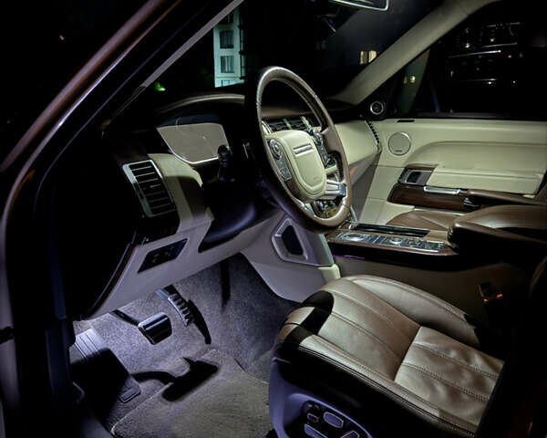 Бежевый Ленд Ровер Рендж Ровер, объемом двигателя 4.4 л и пробегом 208 тыс. км за 39777 $, фото 124 на Automoto.ua