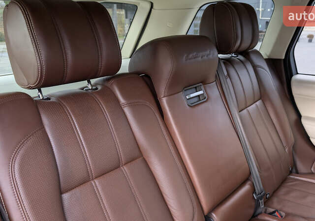 Бежевый Ленд Ровер Рендж Ровер, объемом двигателя 4.4 л и пробегом 208 тыс. км за 37750 $, фото 21 на Automoto.ua