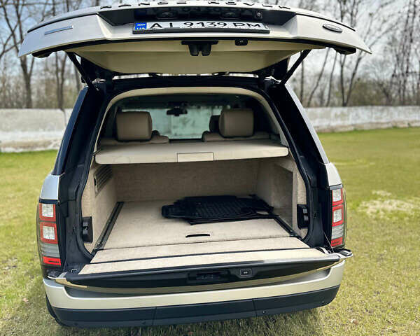 Бежевий Ленд Ровер Рендж Ровер, об'ємом двигуна 5 л та пробігом 170 тис. км за 35000 $, фото 9 на Automoto.ua