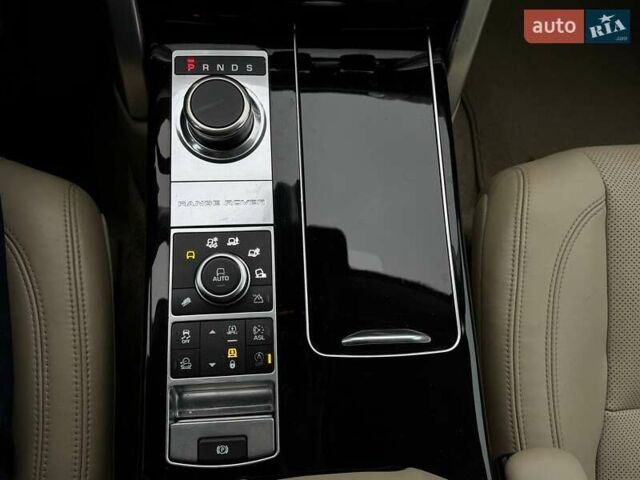 Бежевий Ленд Ровер Рендж Ровер, об'ємом двигуна 2.99 л та пробігом 188 тис. км за 33700 $, фото 14 на Automoto.ua